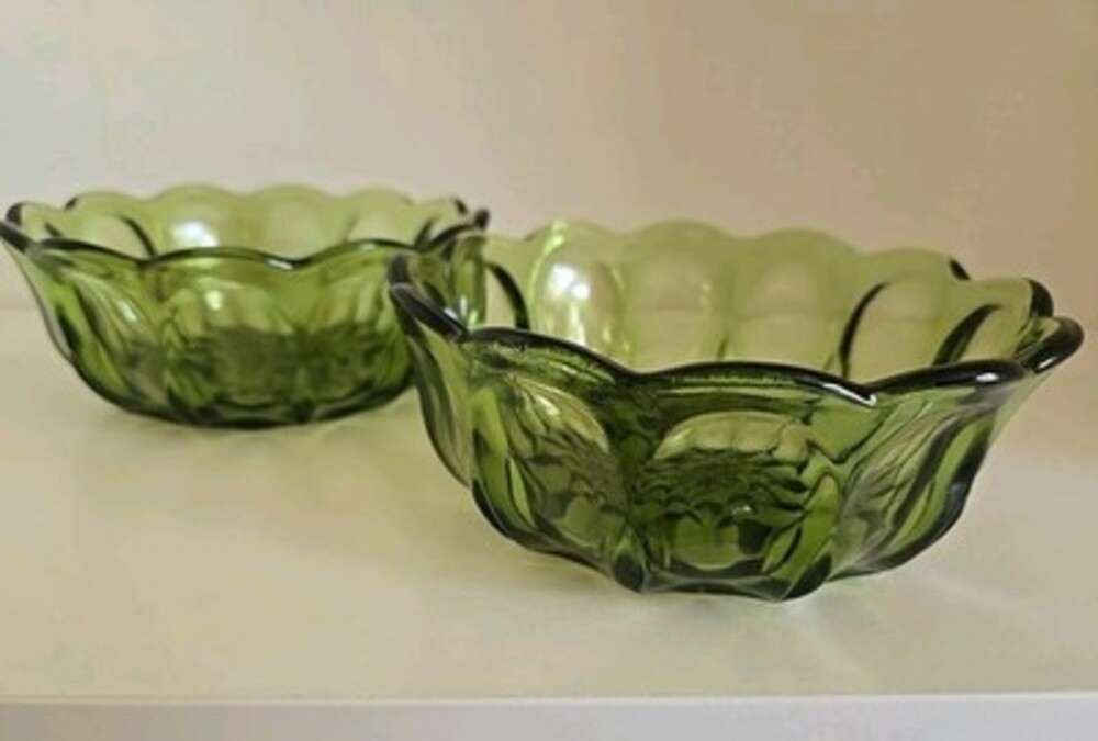Green Glass Bowl Scalloped Edge Anchor Hocking Depression Pressed Vintage -2